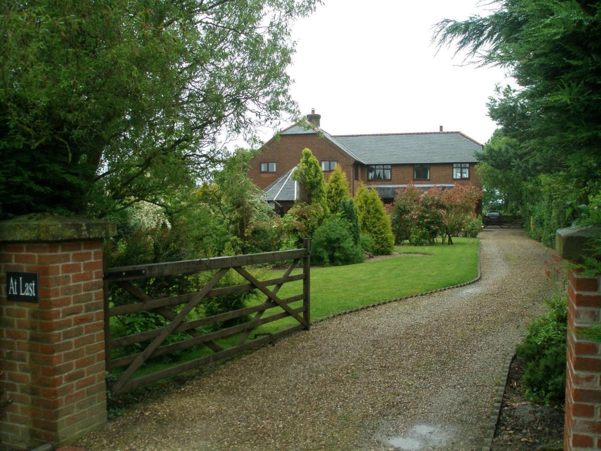 At Last Bed & Breakfast Edlington Exterior photo